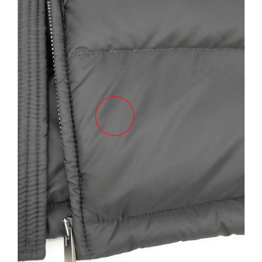 PRADA（プラダ） ダウンベスト トライアングルロゴ SGJ191R132Q04 黒