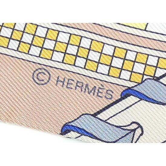 HERMES（エルメス） スカーフ ツイリー 馬勒とチャーム Brides et Gris