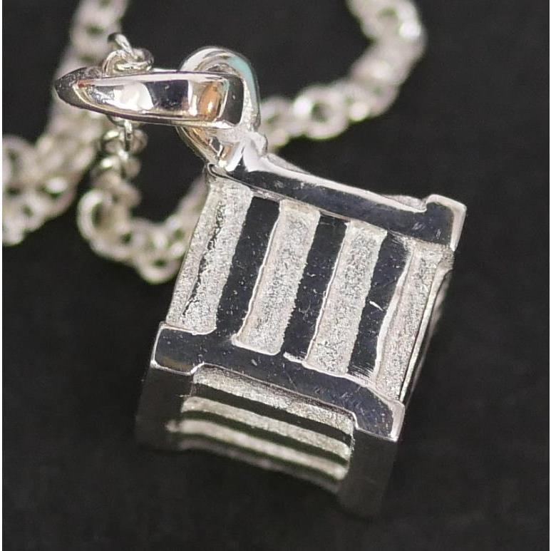 TIFFANY&Co.（ティファニー） ペンダントネックレス アトラスキューブ