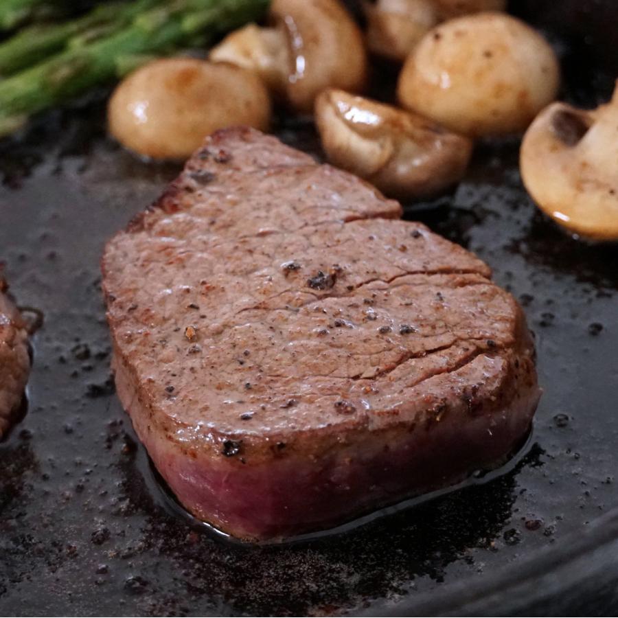 超特価 ニュージーランド産 100 グラスフェッド 牛肉 ヒレ ステーキ 250g 牧草牛 赤身 厚切り 無農薬 ホルモン剤不使用 抗生物質不使用 遺伝子組換え飼料不使用 Riversidemedicalarts Com