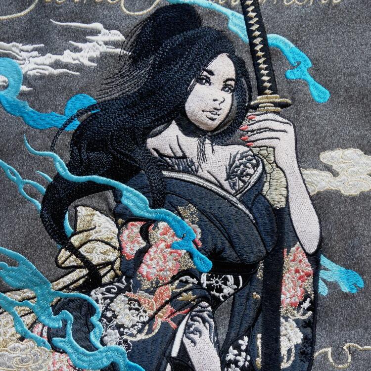 抜刀娘/バットウムスメ 穂乃花 雲 ロゴ 総刺繍 リブ ストレッチ