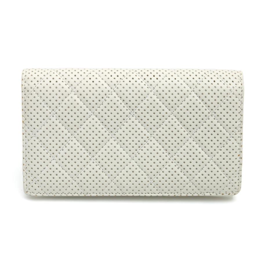 CHANEL シャネル ココマーク パンチング マトラッセ 二つ折り長財布 