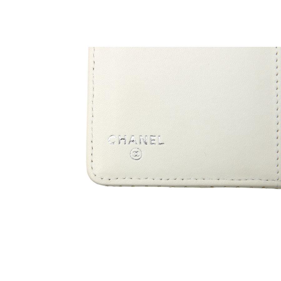 CHANEL シャネル ココマーク パンチング マトラッセ 二つ折り長財布