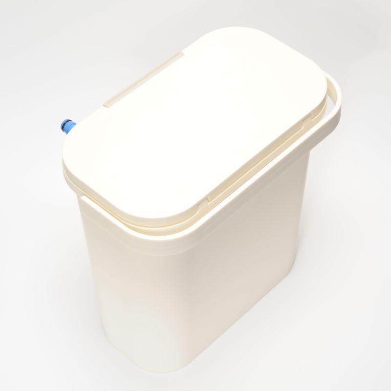 コンパクト止水フロート付き貯水タンク縦型10L : ホース屋 ヤフー店