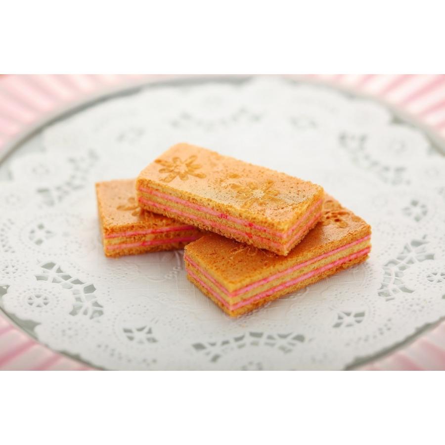 菓子珊珊 茶人が選ぶお菓子と器 hqdefault.jpg