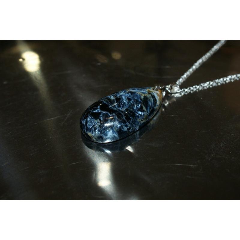 『嵐の石』　ナミビア産　ブルーピーターサイト　ペンダント（sa0969）