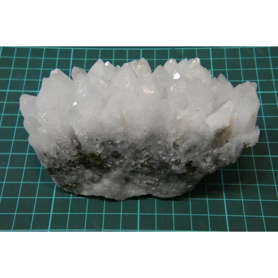 水晶クラスター　特大　希少　約36.5㎏ 水晶クラスター 特大 希少 約36.5㎏ 水晶クラスター 特大 希少 約36.5