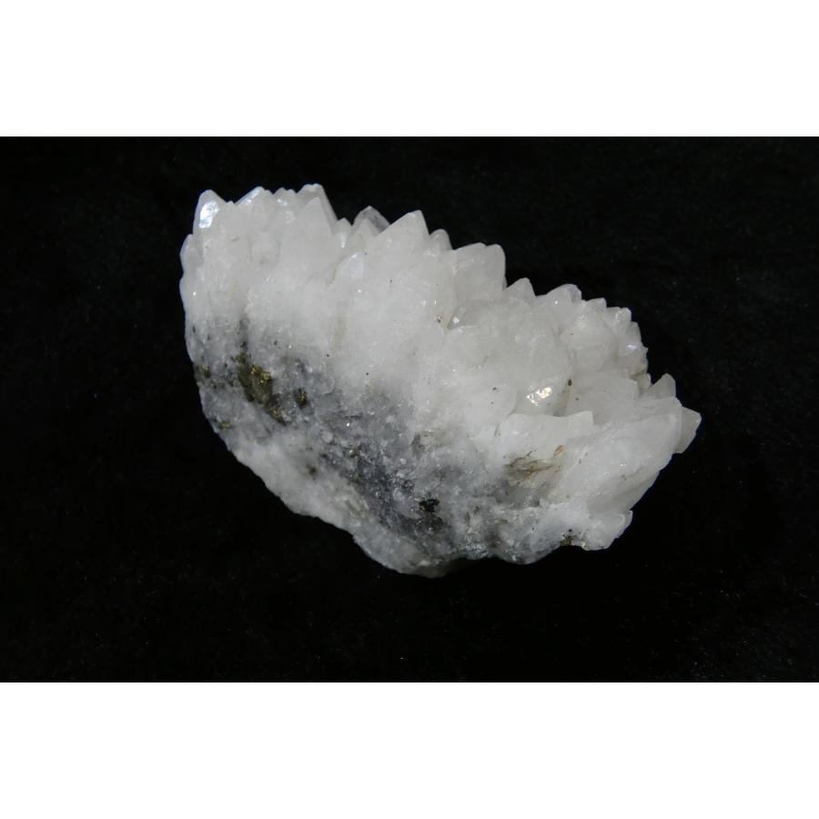 硫黄結晶 水晶 クラスター (1312) 天然石 鉱石標本 水晶 クラスター 硫黄結晶 (1312) 天然石 鉱石標本 - メルカリ