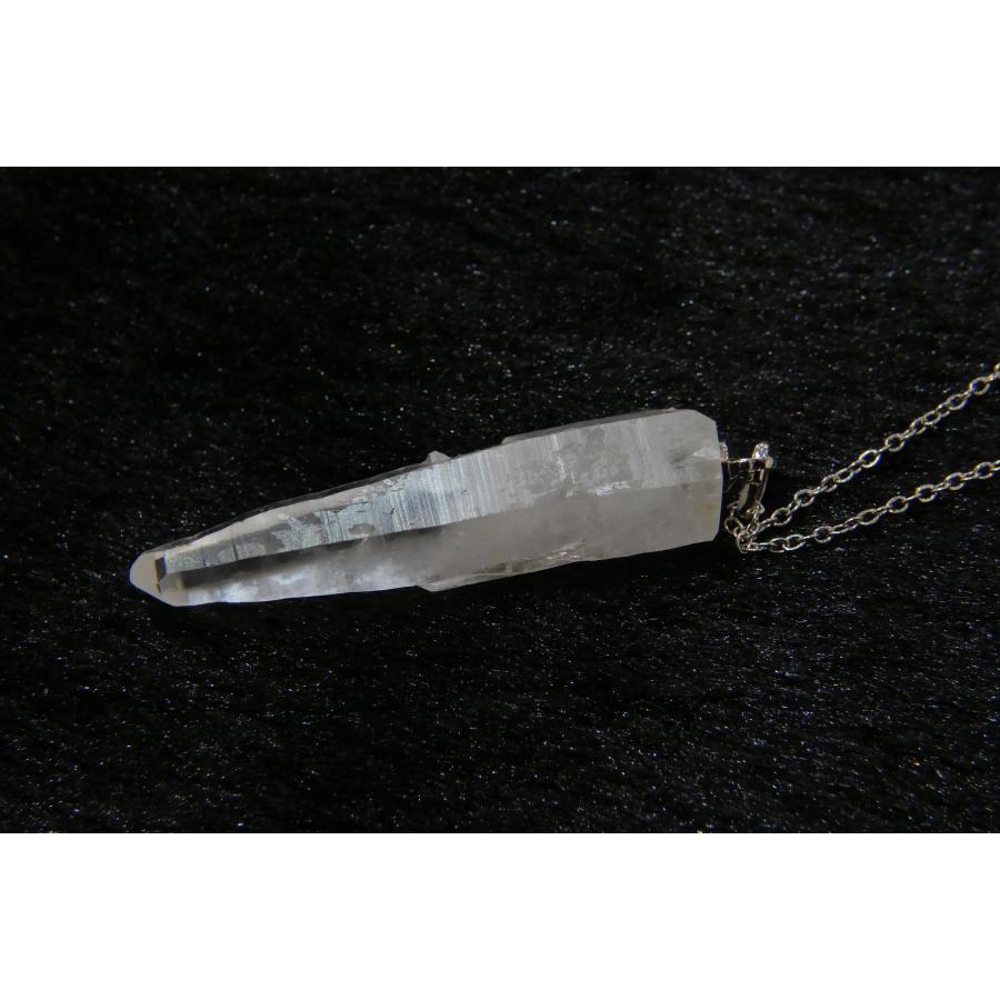 希少 長野県南相木村産 天然水晶原石ペンダント sa2009 : 地球(ほし)の