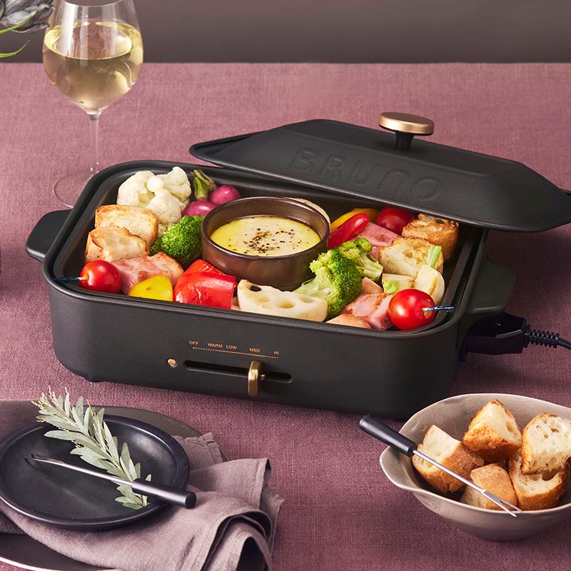 【送料込み】BRUNOブルーノたこ焼きホットプレート BOE021-RD Amazon | BRUNO ブルーノ コンパクトホットプレート 本体