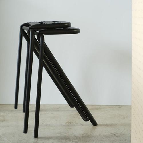 DUENDE スツール おしゃれ デュエンデ BENT LOW STOOL U0320 DUENDE スツール おしゃれ デュエンデ BENT LOW STOOL U0320