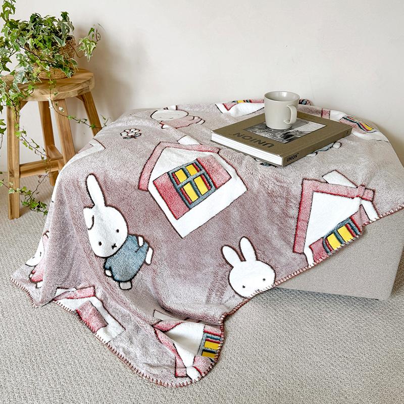 ピーナッツくん ブランケット、パペットセット paquet（パケ） ミッフィー ブランケット ディックブルーナ Dick Bruna