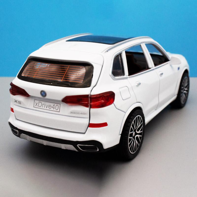 W20230103 ミニカー BMW X5 1:32スケール プルバック ライト点灯 W20230103 ミニカー BMW X5 1:32スケール プルバック ライト点灯