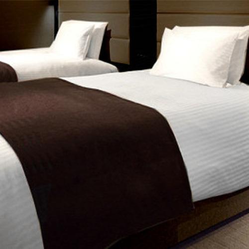 ベッドスロー いつもは高級ホテル向けにお納めしているベッドライナー