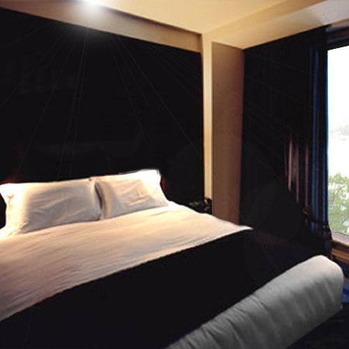 ベッドスロー いつもは高級ホテル向けにお納めしているベッドライナー