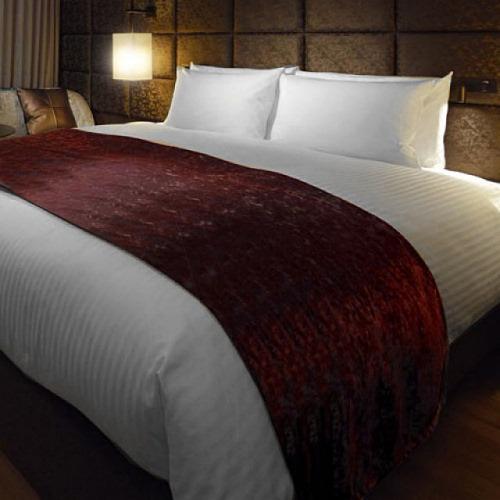 ベッドスロー 普段は高級ホテル向けにお納めしているベッドライナーを