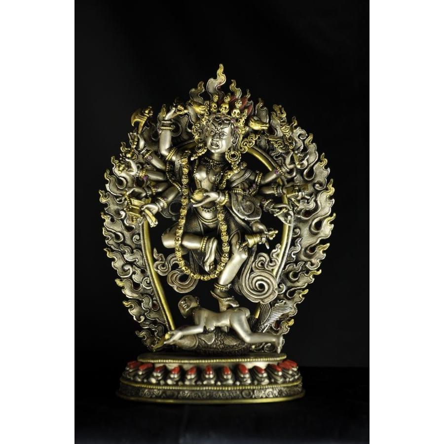 ダーキニー(荼吉尼天)銀製 鍍金彫金仕上げ : 仏像仏画チベット ダーキニー(荼吉尼天)銀製 鍍金彫金仕上げ : 仏像仏画チベット