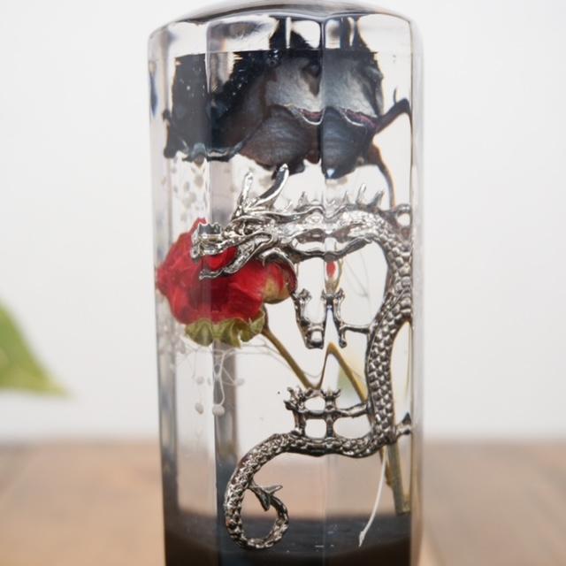 水中花シフトノブ 龍と薔薇とカスミソウ 赤黒/黒/クリスタル AT車MT車