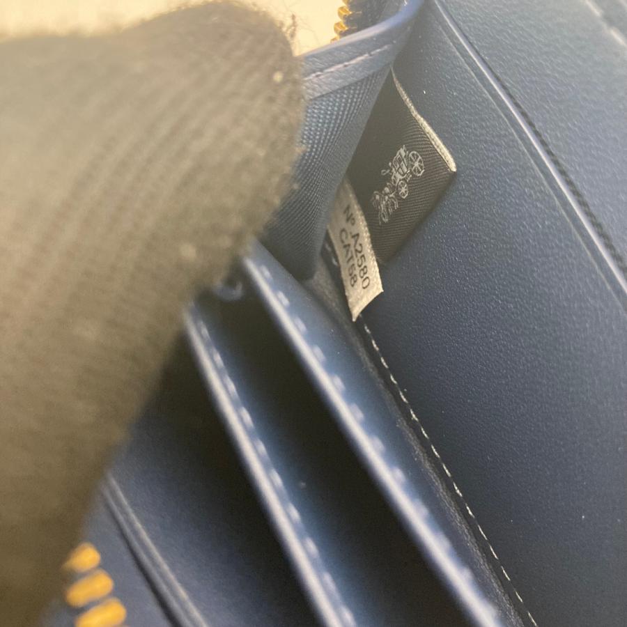 COACH（コーチ） 【新品同様】COACH エッセンシャル スモールジップ