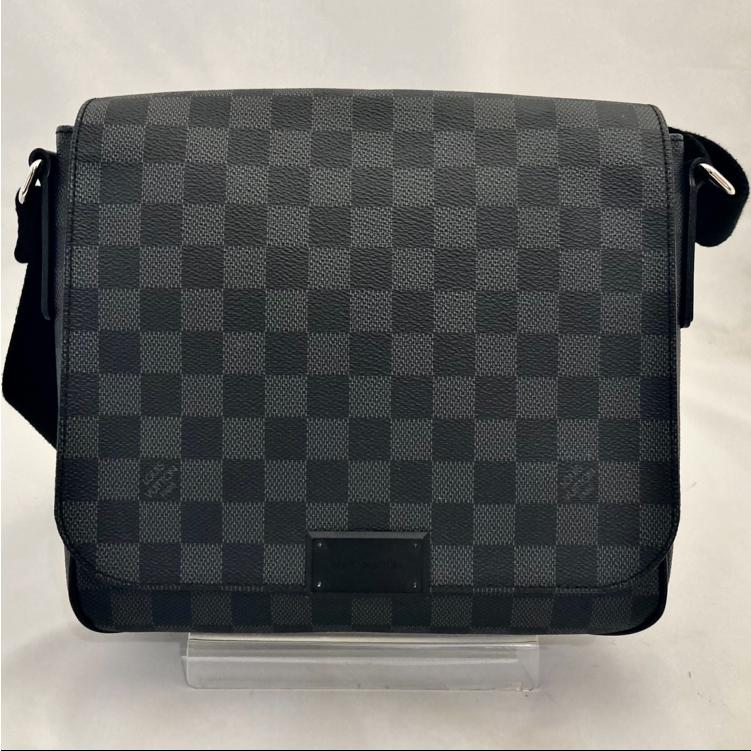 【A+ランク】Louis Vuitton ルイヴィトン ダミエ グラフィット ディストリクトPM ショルダーバッグ N41260【中古】の画像
