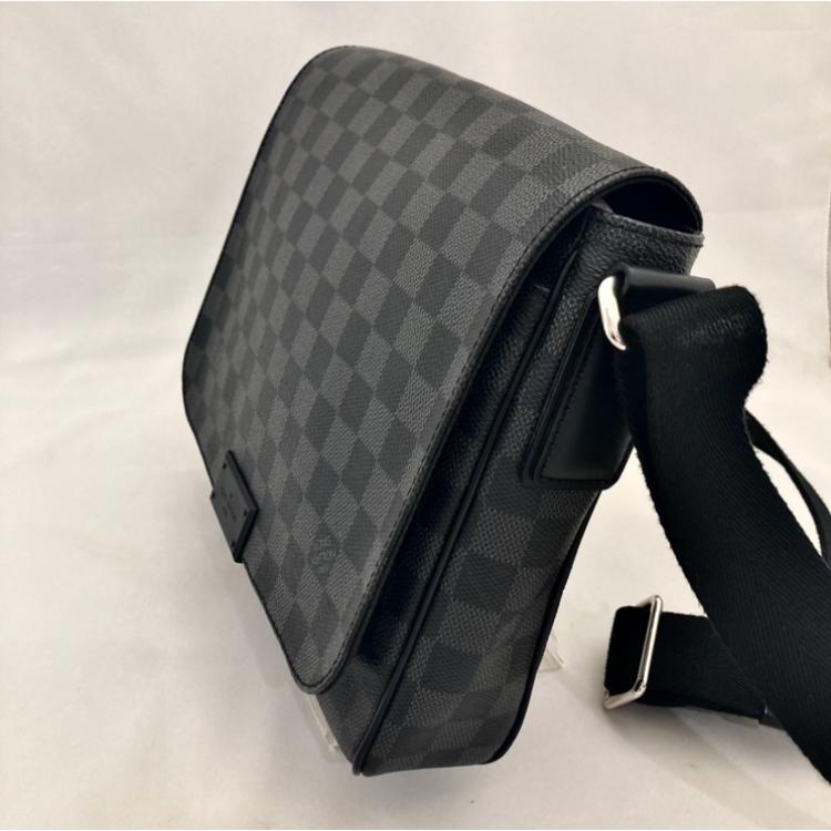 【A+ランク】Louis Vuitton ルイヴィトン ダミエ グラフィット ディストリクトPM ショルダーバッグ N41260【中古】の画像