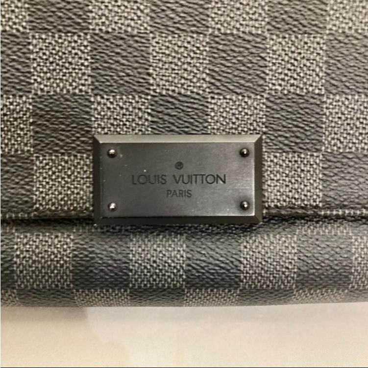 【A+ランク】Louis Vuitton ルイヴィトン ダミエ グラフィット ディストリクトPM ショルダーバッグ N41260【中古】の画像