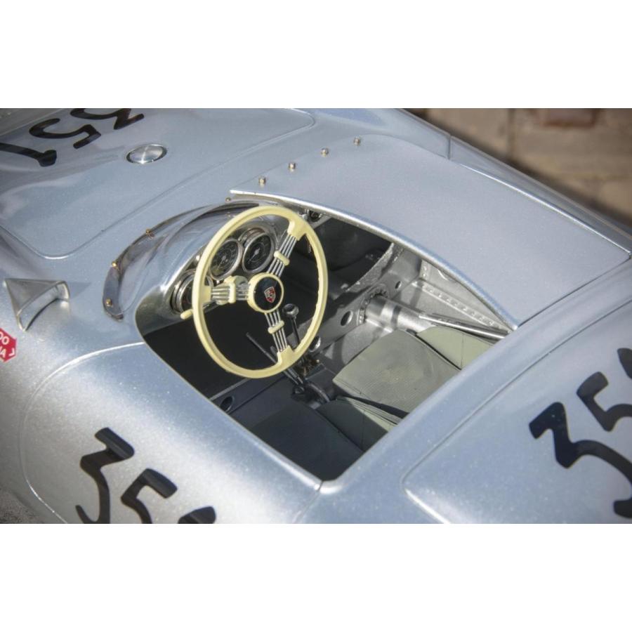 ポルシェ550スパイダー　希少　屋内保管 えっ、70年前のスポーツカーが“5億円”超え!?」90台しか作られ