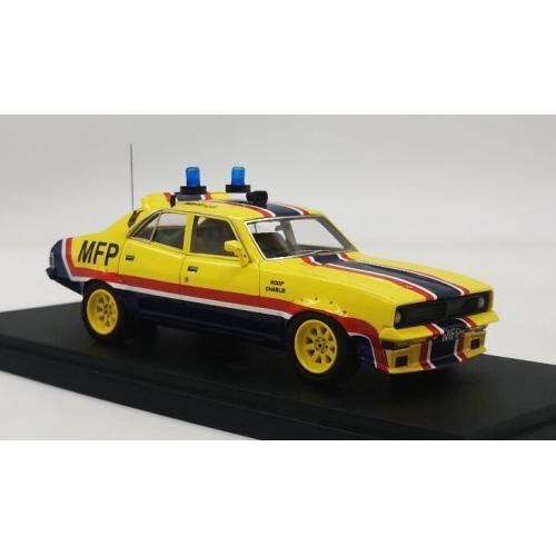 ミニカー 1/43 マッドマックス BIG BOPPER XB PURSUIT 1974