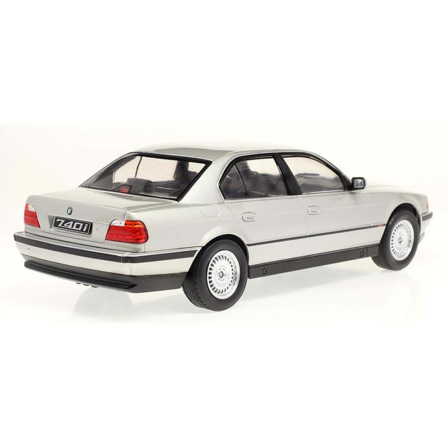 ミニカー 1/18 BMW 740i E38 1.series 1994 銀色 KKS 限定品 予約商品
