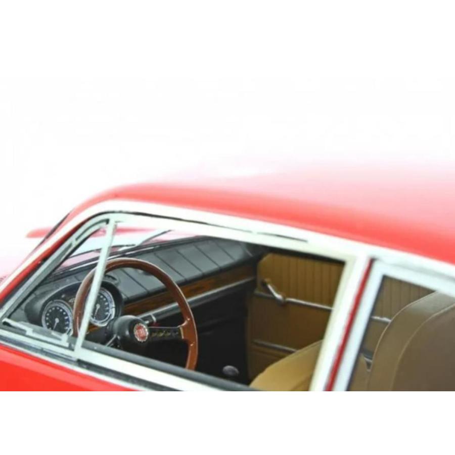 ミニカー 1/18 フィアット 850 スポーツクーペ 赤色 1968 FIAT 予約