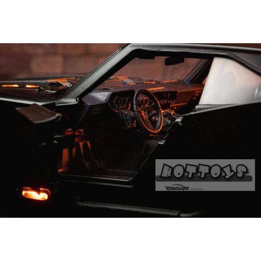 ミニカー 1/18 2022 THE BATMAN-ザ・バットマン バットモービル ミニカー 1/18 2022 THE BATMAN-ザ・バットマン バットモービル