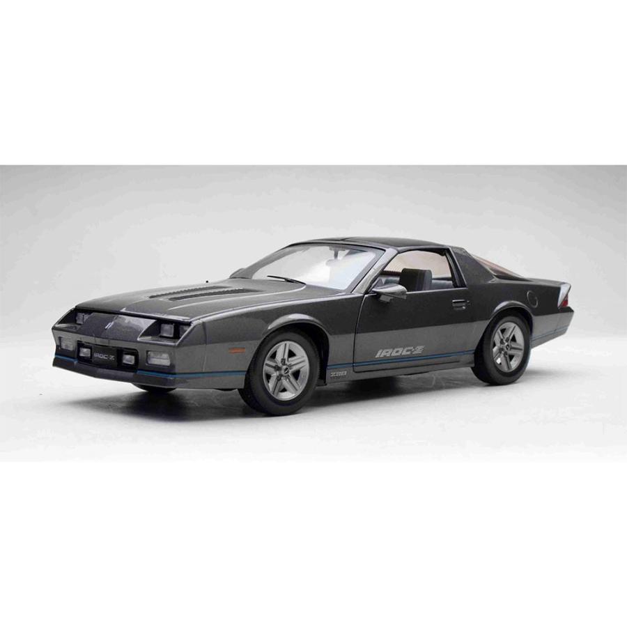 ミニカー 1/18 1985 シボレー・カマロ IROC-Z ガンメタ色 1985 ミニカー 1/18 1985 シボレー・カマロ IROC-Z ガンメタ色 1985