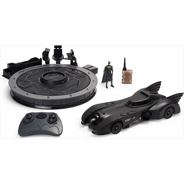 ラジコン 1/18 フラッシュ バットモービル 秘密基地ジオラマ ラジコン 1/18 フラッシュ バットモービル 秘密基地ジオラマ