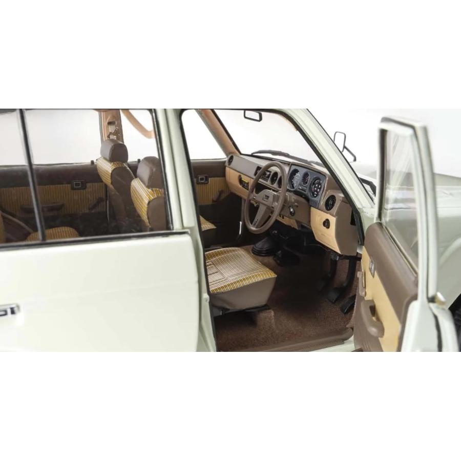 ミニカー 1/18 トヨタランドクルーザー 60系 1980 白色 Toyota Land