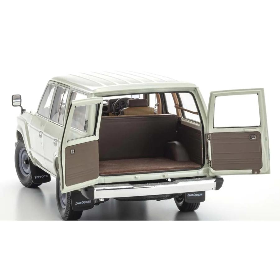 ミニカー 1/18 トヨタランドクルーザー 60系 1980 白色 Toyota ミニカー 1/18 トヨタランドクルーザー 60系 1980 白色 Toyota