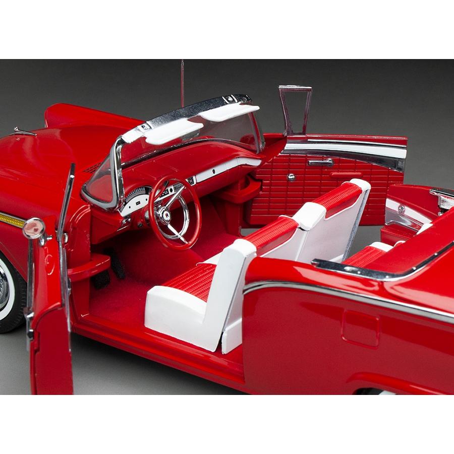 ミニカー 1/18 1957 フォード・フェアレーン 500 ガブリオレ ミニカー 1/18 1957 フォード・フェアレーン 500 ガブリオレ