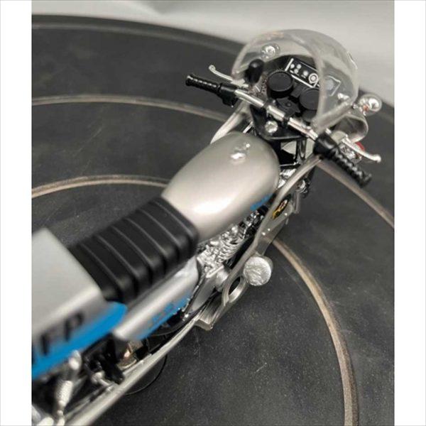 ミニカー 1/18 マッドマックス KAWASAKI カワサキ Z1000 グースの