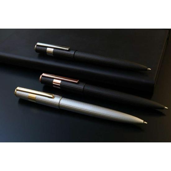 HUGO BOSS ヒューゴボス ギア・ピンストライプ ボールペン