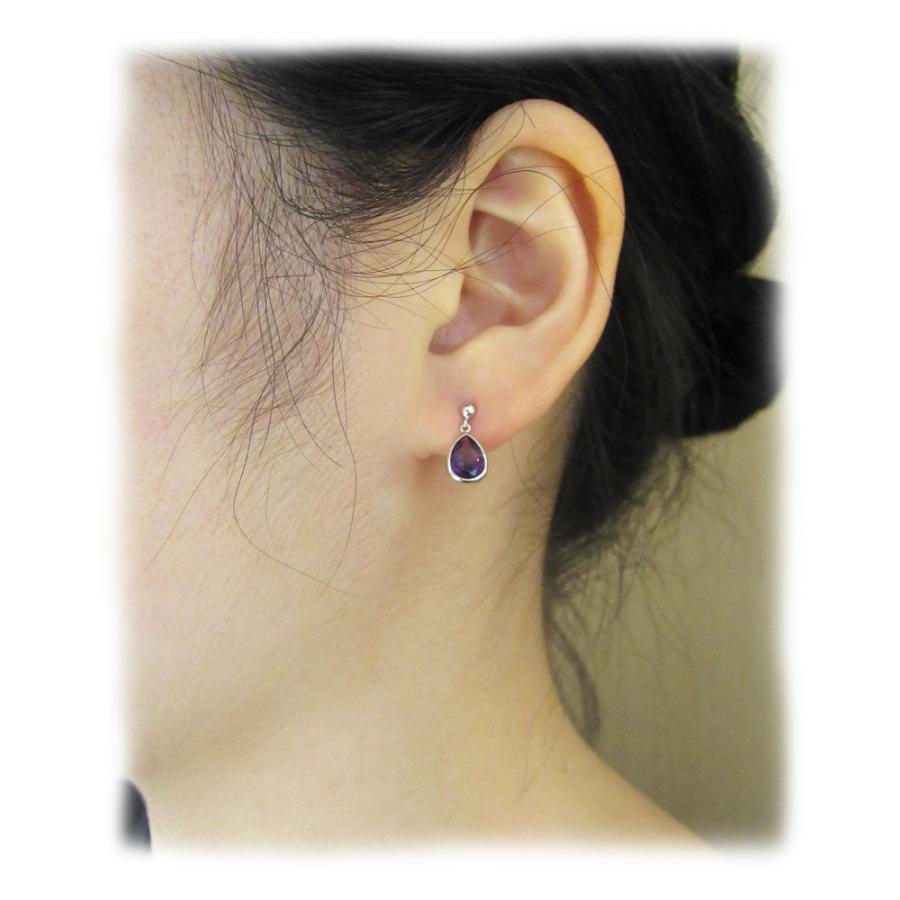 プラチナ ゆれる アメジスト ペアシェイプ ドロップ ピアス