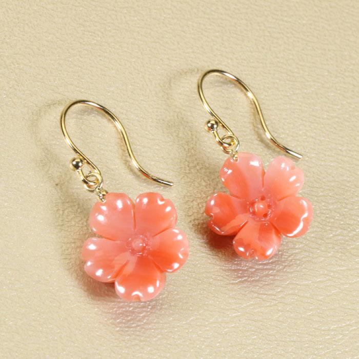 宝石珊瑚のSANSUI ピンク 桜色 深海珊瑚 桜 花 揺れる ピアス フック 