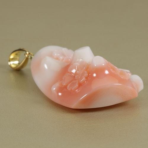 ペンダント 桜 花 桃 珊瑚 スカッチ K18YG 無染色 JUNSUI  珊瑚婚式 3月誕生石 ラッピング無料 送料無料の画像