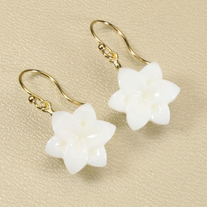 天然珊瑚ピアス　k18 YG イエローゴールド　11mm 天然珊瑚ピアスk18 YG イエローゴールド11mm