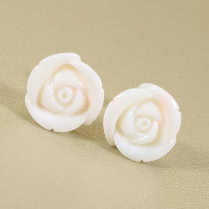 白珊瑚ピアス 薔薇 花 K18 イエローゴールド 無染色 JUNSUI