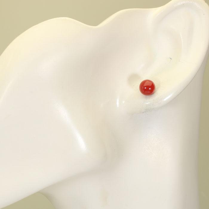 血赤珊瑚 レッド レディース ピアス 丸玉 Pt900 プラチナ 無染色 SANSUIの画像