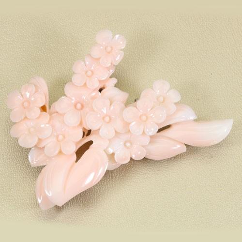 珊瑚 帯留 ブローチ 宝石珊瑚のSANSUI ピンクサンゴ ミッド珊瑚 ブローチ 帯留め 花 彫刻