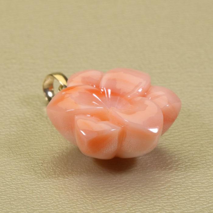 宝石珊瑚のSANSUI ガーネ珊瑚 ピンク ペンダント ユリ 百合 花 K18