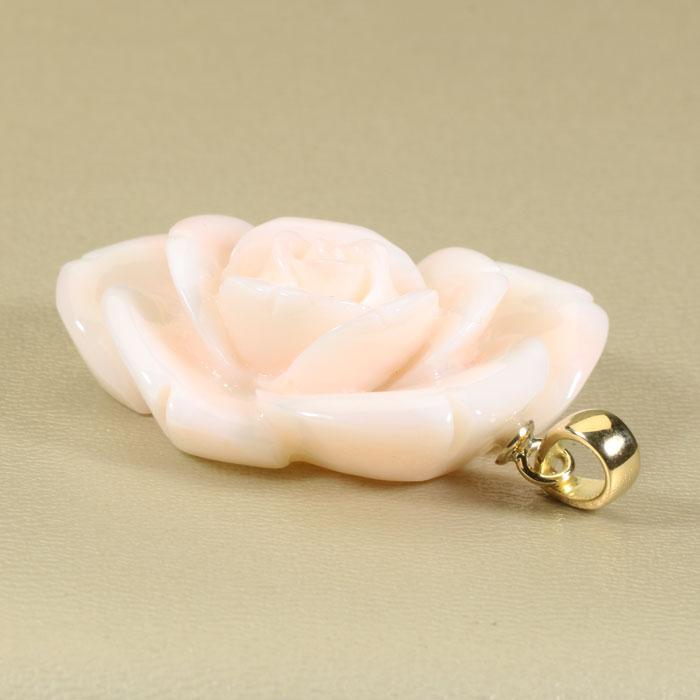 ミッド珊瑚 ピンク ペンダント 薔薇 バラ 花 K18 イエローゴールド 無染色 SANSUIの画像