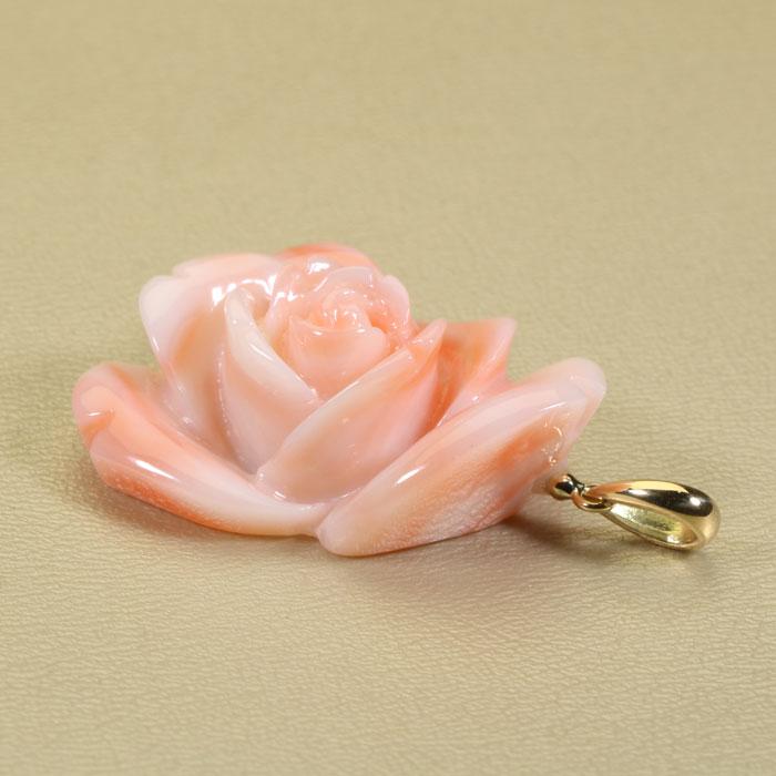 深海珊瑚 ピンク ペンダント 薔薇 バラ 花 K18 イエローゴールド 無染色 SANSUIの画像