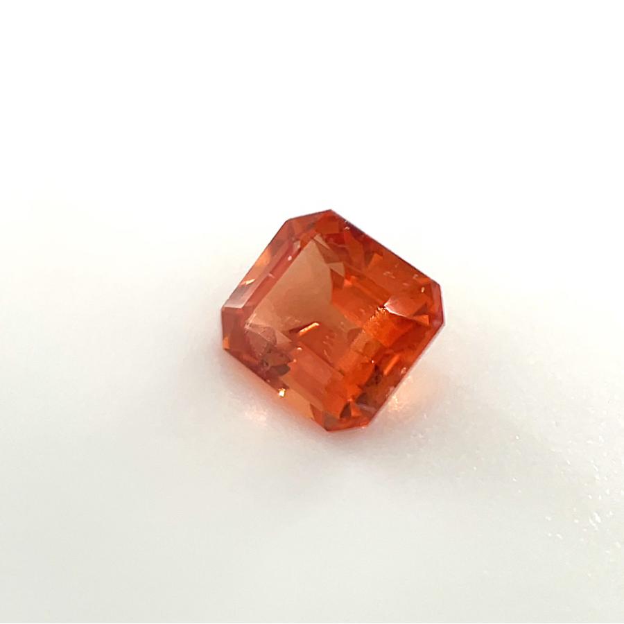 パキスタン産トリプライト ルース  0.438ct【品質保証書/宝石鑑別書付】の画像