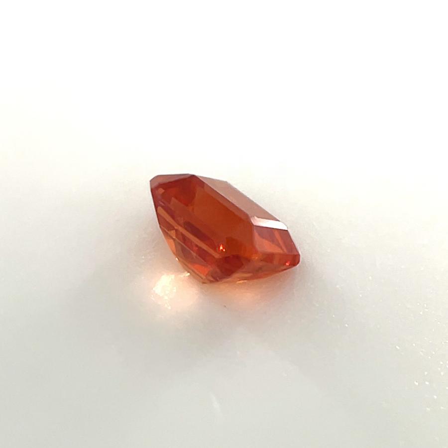 パキスタン産トリプライト ルース  0.438ct【品質保証書/宝石鑑別書付】の画像